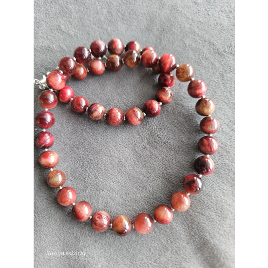 Naszyjnik z kamieni tygrysiego oka